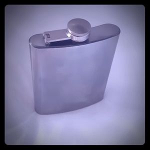 7oz Wink flask| 10/10